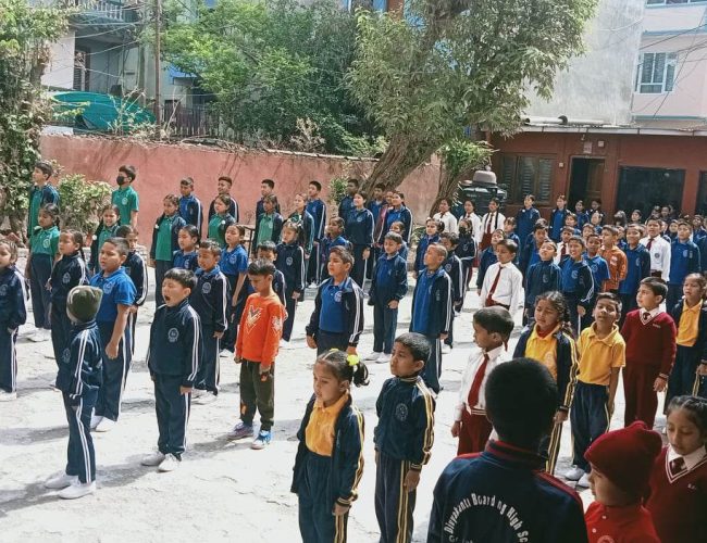 विद्यालयमा ‘सिकाउने र टिकाउने’ कार्यक्रम