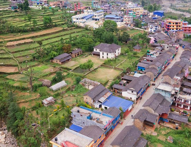 अत्यावश्यक ठाउँमा पुल नबन्दा बर्खामा सास्ती खेप्दैछन् बागलुङबासी