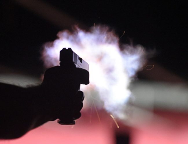 मेक्सिकोको मध्य पुएब्ला क्षेत्रमा एक जना पत्रकारको गोली हानी हत्या गरिएको छ ।