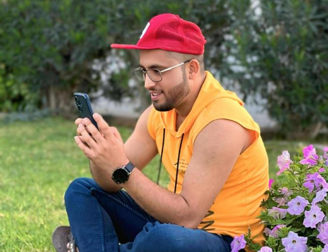 नबुझ्दा बुझ्न कोही बल लाग्न सक्छ, बुझे सायद उही पागल लाग्न सक्छ “गजल”